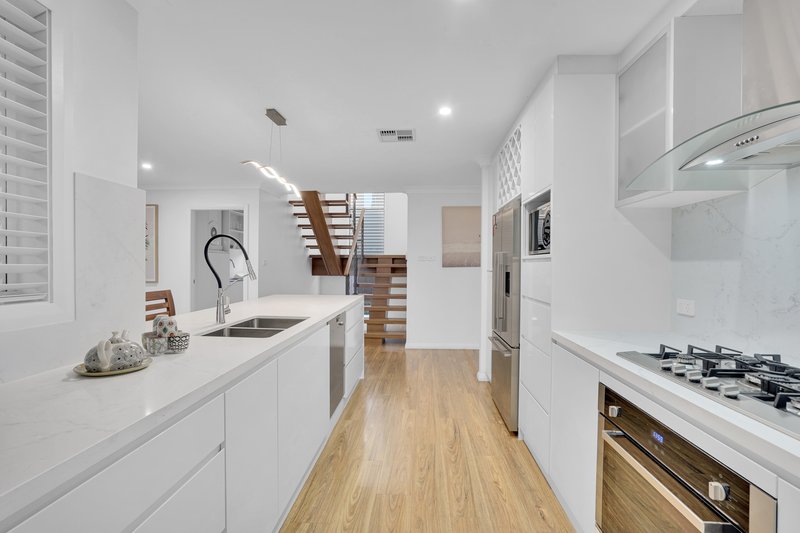 Photo - 3 Magnolia Avenue, Baulkham Hills NSW 2153 - Image 5