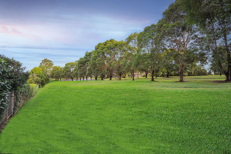 Photo - 3 Magnolia Avenue, Baulkham Hills NSW 2153 - Image 20