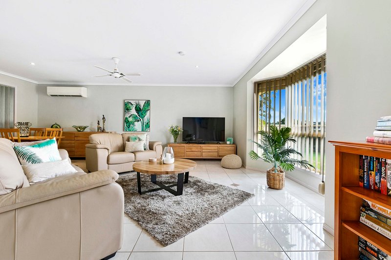 Photo - 3 Magpie Court, Eli Waters QLD 4655 - Image 6