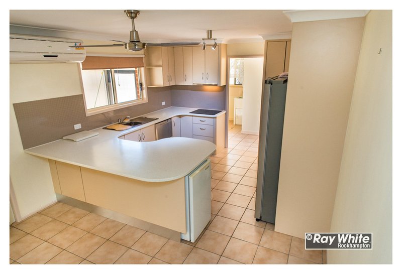 Photo - 3 Mahogany Street, Norman Gardens QLD 4701 - Image 4