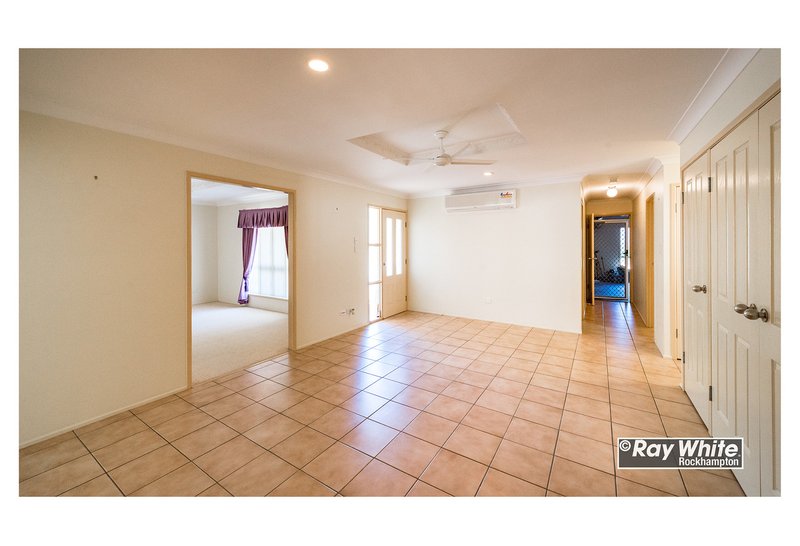 Photo - 3 Mahogany Street, Norman Gardens QLD 4701 - Image 6