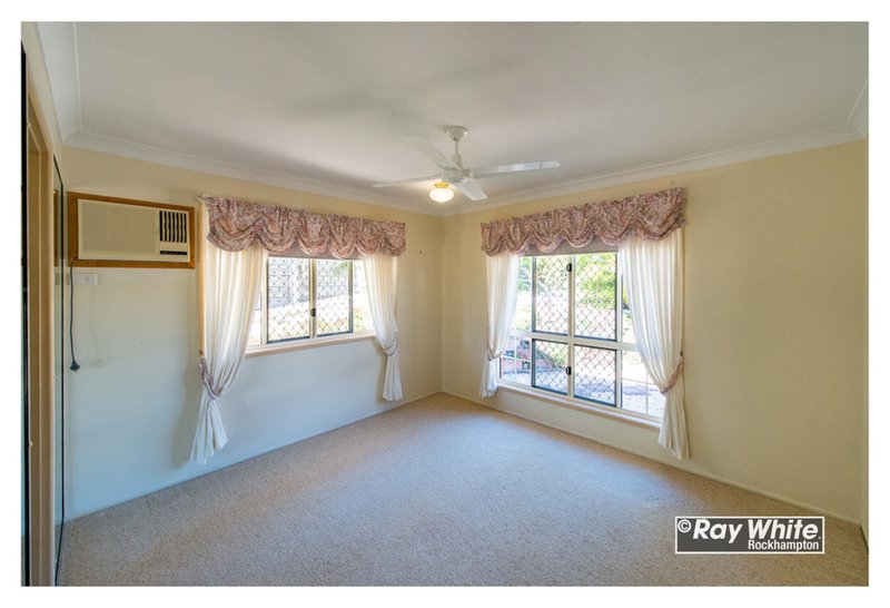 Photo - 3 Mahogany Street, Norman Gardens QLD 4701 - Image 11