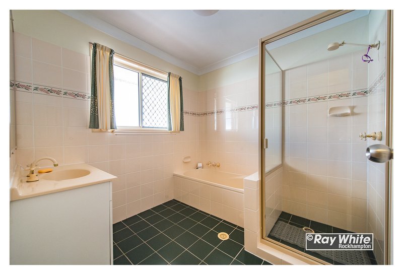 Photo - 3 Mahogany Street, Norman Gardens QLD 4701 - Image 13