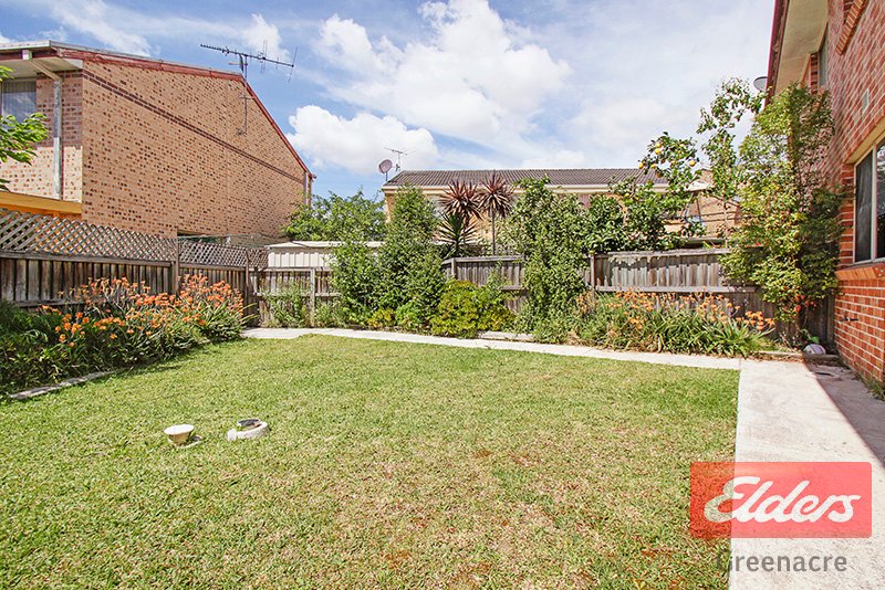 Photo - 3 Mahogany Way, Greenacre NSW 2190 - Image 5