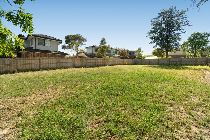 Photo - 3 Maidstone Street, Ringwood VIC 3134 - Image 3