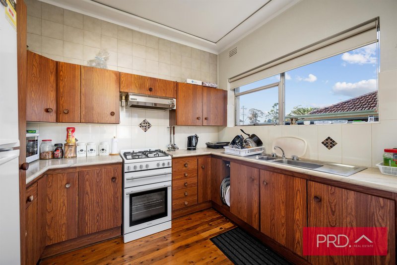 Photo - 3 Mainsbridge Avenue, Liverpool NSW 2170 - Image 3