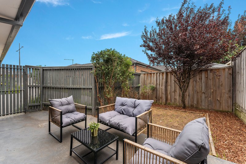 Photo - 3 Malcolm Walk, Epping VIC 3076 - Image 8