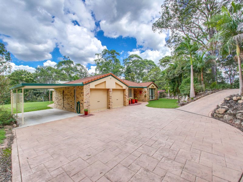 3 Manchester Court, Eatons Hill QLD 4037
