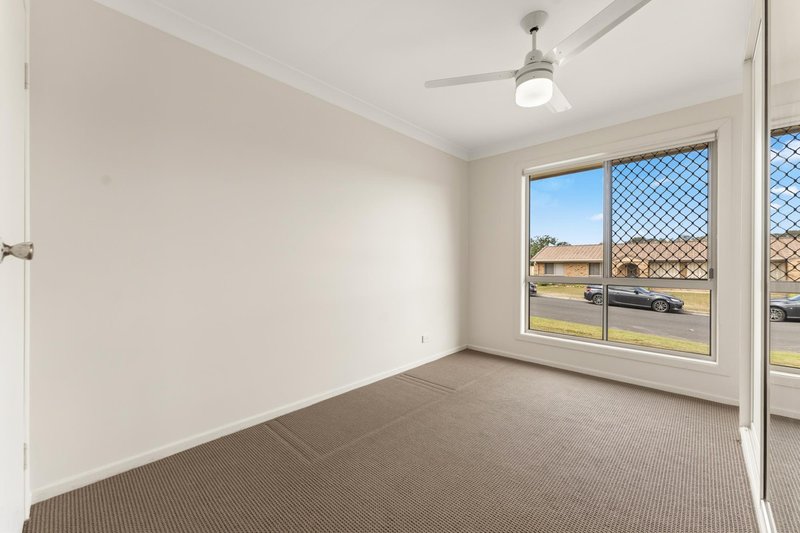 Photo - 3 Manhattan Drive, Eagleby QLD 4207 - Image 14