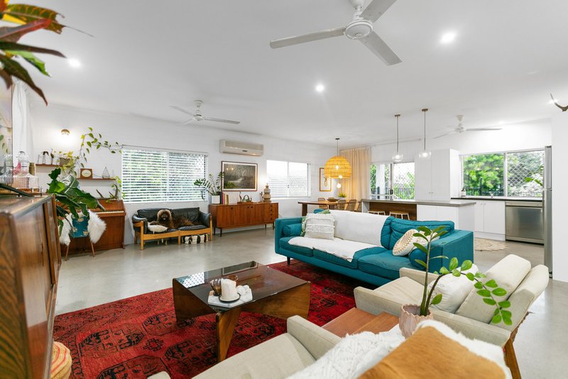 Photo - 3 Manus Street, Trinity Beach QLD 4879 - Image 4