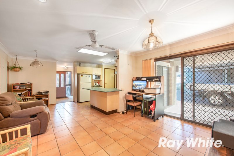 Photo - 3 Marbura Court, Daisy Hill QLD 4127 - Image 6