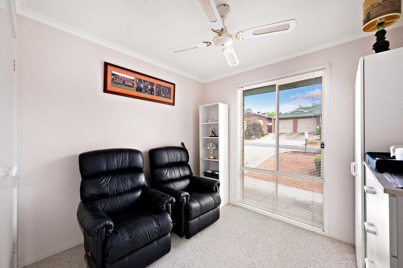 Photo - 3 Marika Street, Ngunnawal ACT 2913 - Image 5