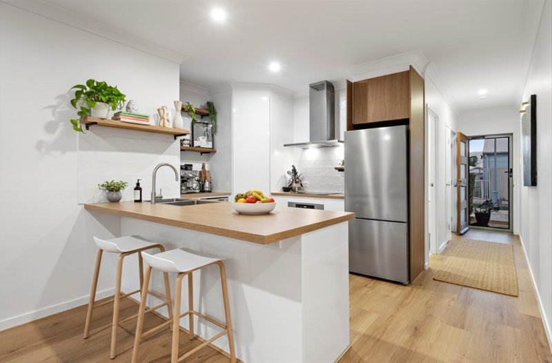 Photo - 3 Marine Lane, Deception Bay QLD 4508 - Image 2