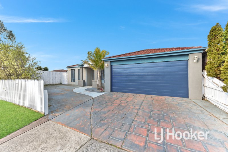 3 Mariner Close, Cranbourne North VIC 3977