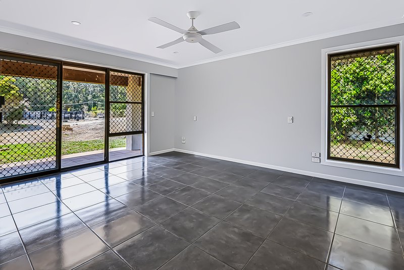 Photo - 3 Mark Way, Mudgeeraba QLD 4213 - Image 3