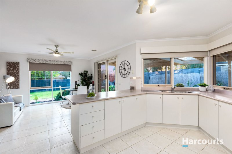 Photo - 3 Marmont Place, Lysterfield VIC 3156 - Image 6