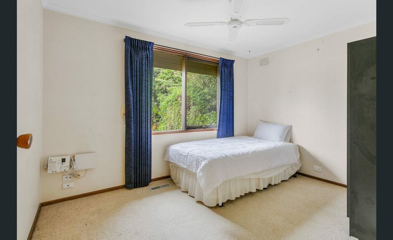 Photo - 3 Marnebeck Court, Cranbourne VIC 3977 - Image 7