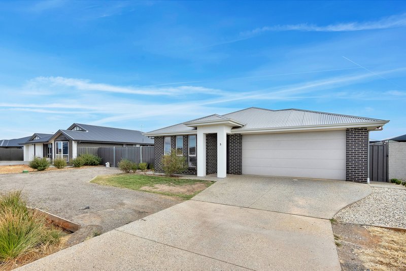 Photo - 3 Mary Lee Street, Two Wells SA 5501 - Image 6