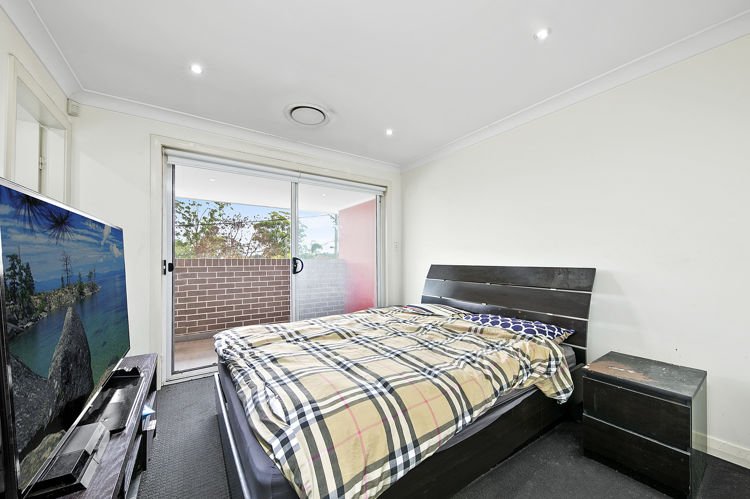 Photo - 3 Mary Street, Merrylands NSW 2160 - Image 4