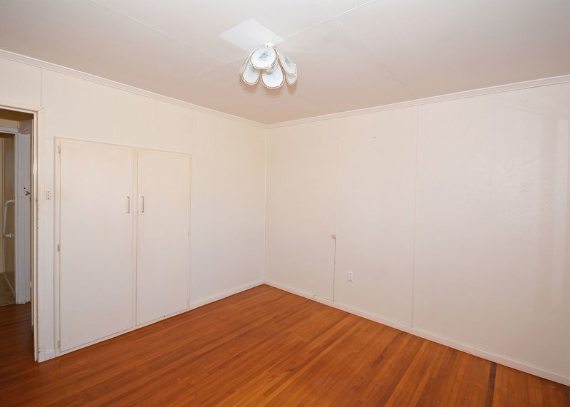 Photo - 3 Mary Street, Scarness QLD 4655 - Image 10