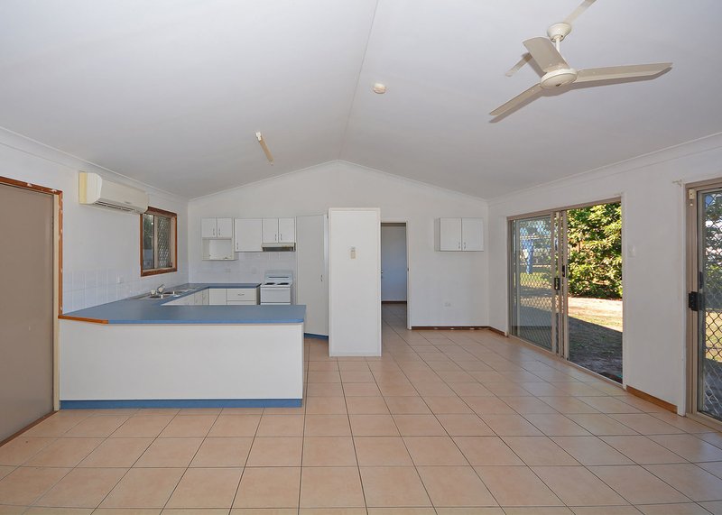 Photo - 3 Mary Street, Scarness QLD 4655 - Image 18