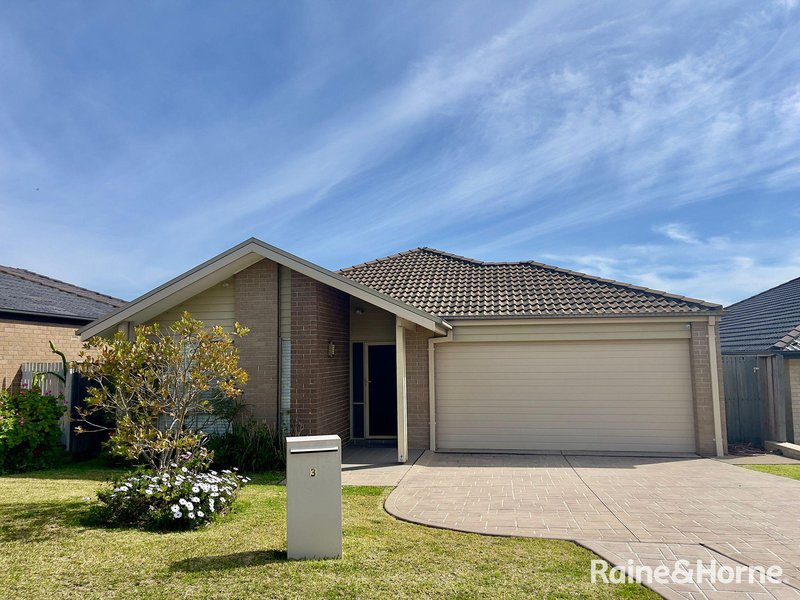 3 Matilda Lane, Glenfield NSW 2167