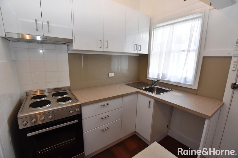 Photo - 3 Maxwell Avenue, Orange NSW 2800 - Image 3