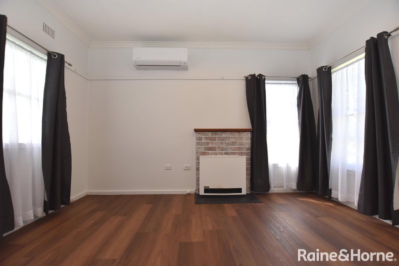 Photo - 3 Maxwell Avenue, Orange NSW 2800 - Image 5