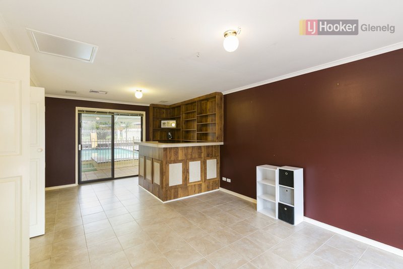 Photo - 3 Mazda Court, Aberfoyle Park SA 5159 - Image 5