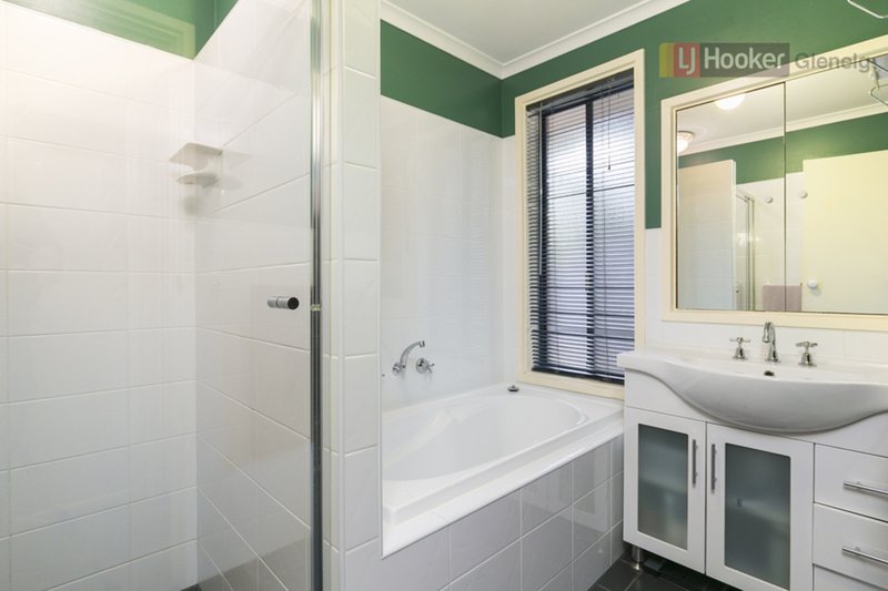 Photo - 3 Mazda Court, Aberfoyle Park SA 5159 - Image 16