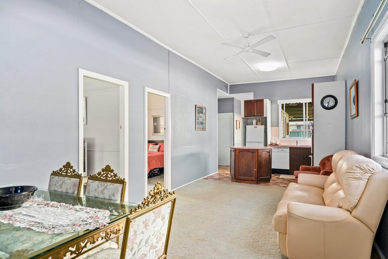 Photo - 3 Mccauley Street, Davistown NSW 2251 - Image 5