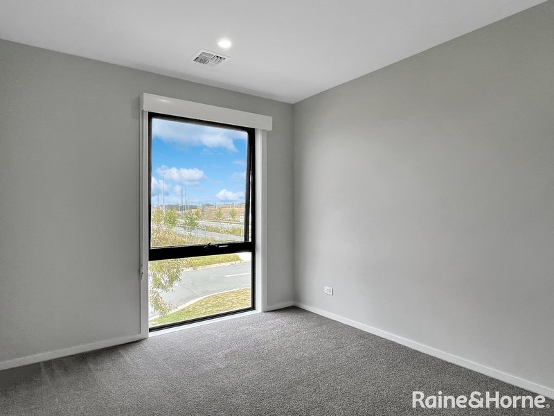 Photo - 3 Mcfarlane Avenue, Googong NSW 2620 - Image 12
