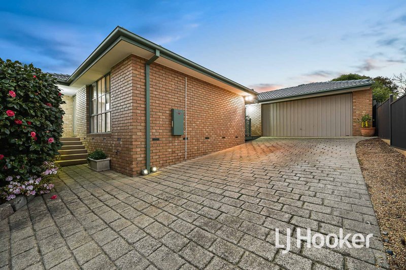 Photo - 3 Mcinnes Court, Pakenham VIC 3810 - Image 3