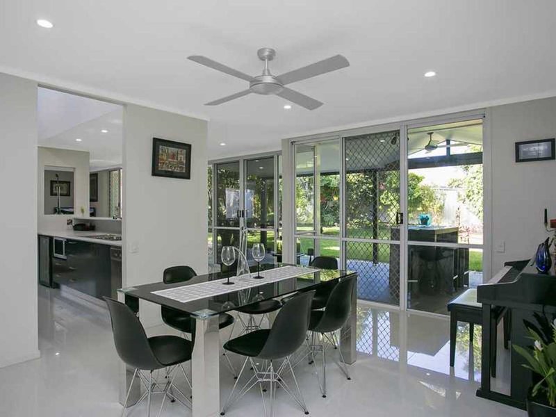 Photo - 3 Mctaggart Place, Carrara QLD 4211 - Image 3