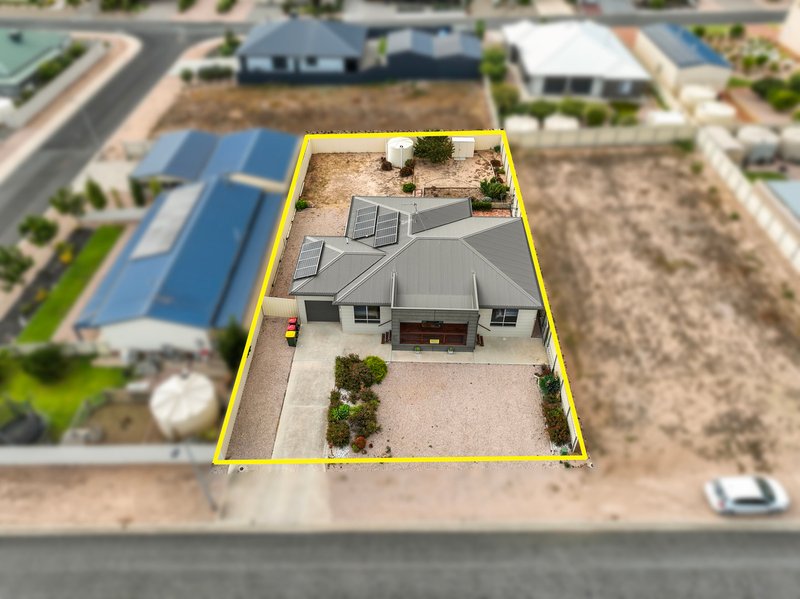 Photo - 3 Mctavish Drive, Moonta Bay SA 5558 - Image 3