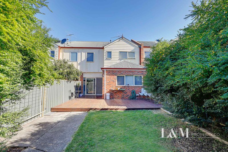 Photo - 3 Meadowbank Lane, Craigieburn VIC 3064 - Image 3