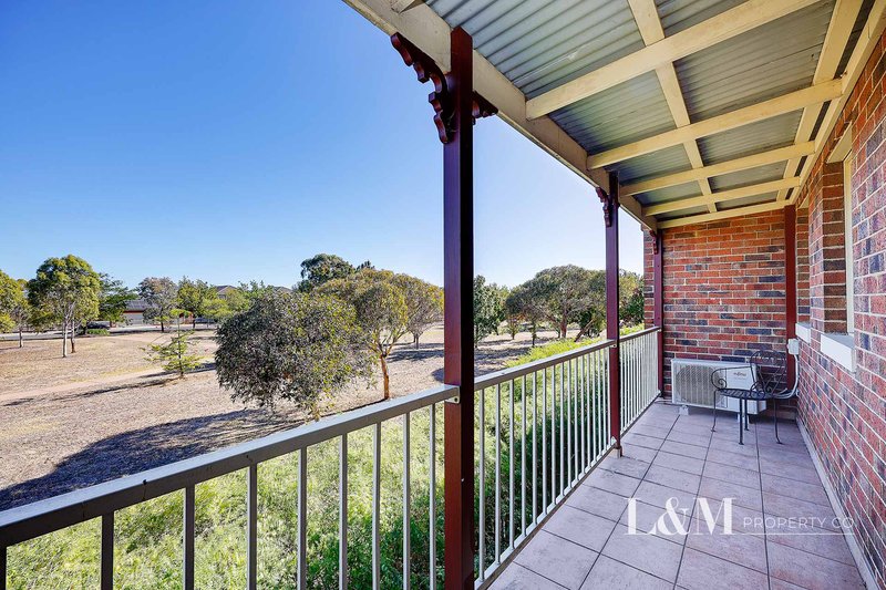 Photo - 3 Meadowbank Lane, Craigieburn VIC 3064 - Image 12