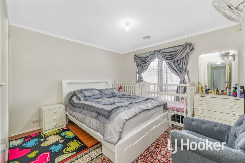 Photo - 3 Medinah Rise, Hampton Park VIC 3976 - Image 7