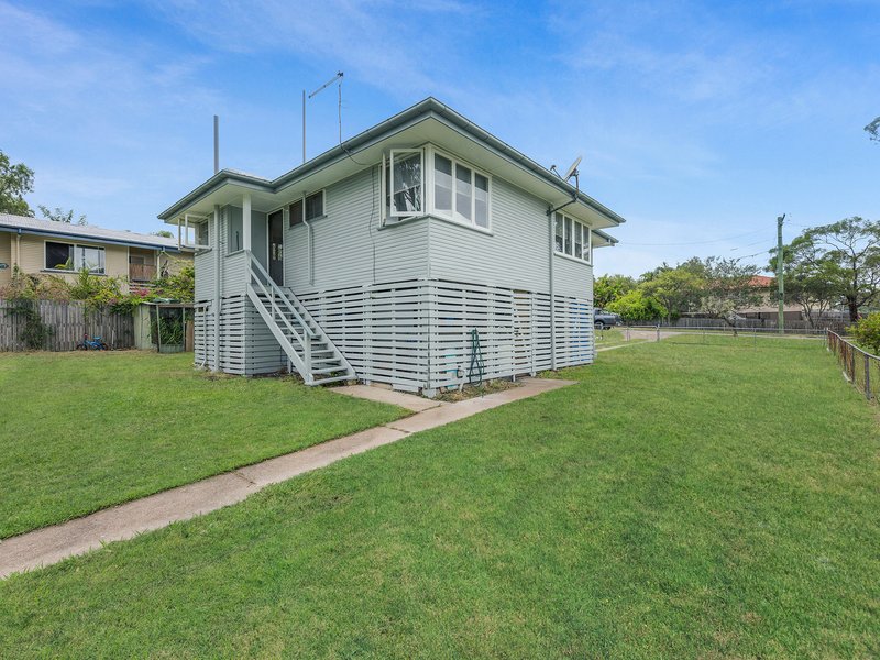 Photo - 3 Melbourne Street, Brassall QLD 4305 - Image 3