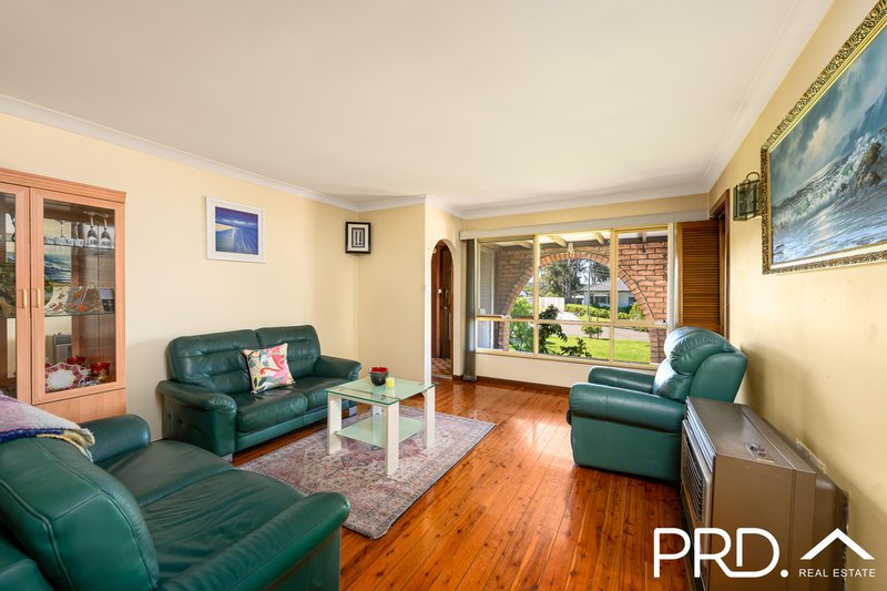 Photo - 3 Menin Place, Milperra NSW 2214 - Image 3