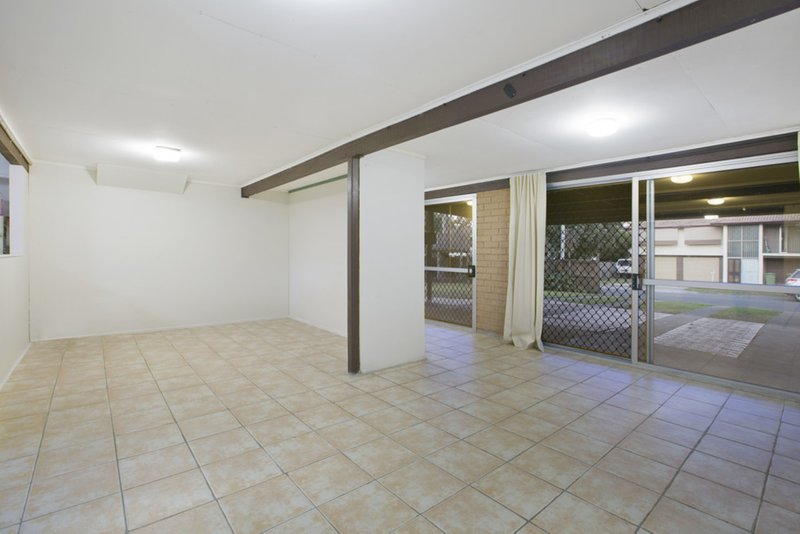 Photo - 3 Merindah Street, Slacks Creek QLD 4127 - Image 10