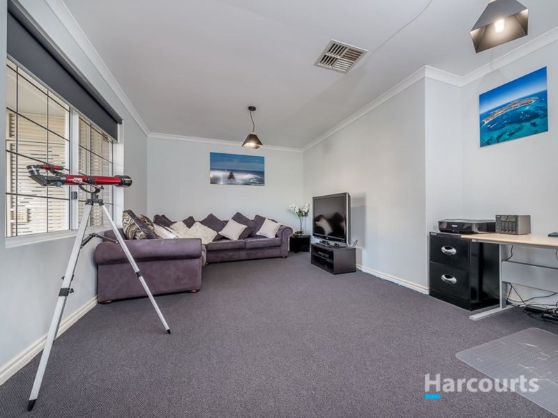 Photo - 3 Metroliner Drive, Currambine WA 6028 - Image 4