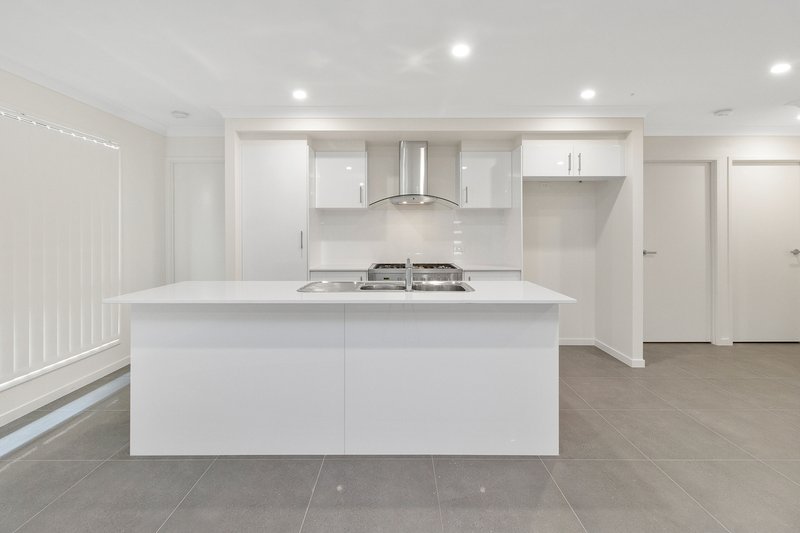 Photo - 3 Mica Street, Yarrabilba QLD 4207 - Image 3
