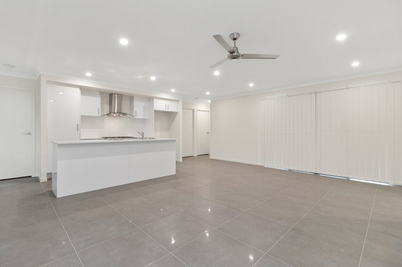Photo - 3 Mica Street, Yarrabilba QLD 4207 - Image 5