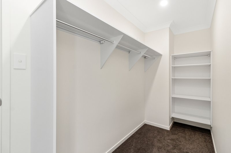 Photo - 3 Mica Street, Yarrabilba QLD 4207 - Image 9