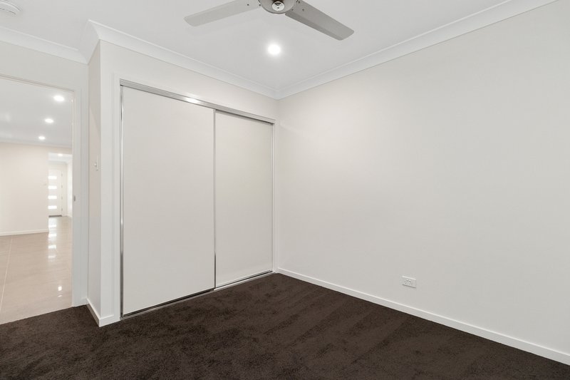 Photo - 3 Mica Street, Yarrabilba QLD 4207 - Image 12