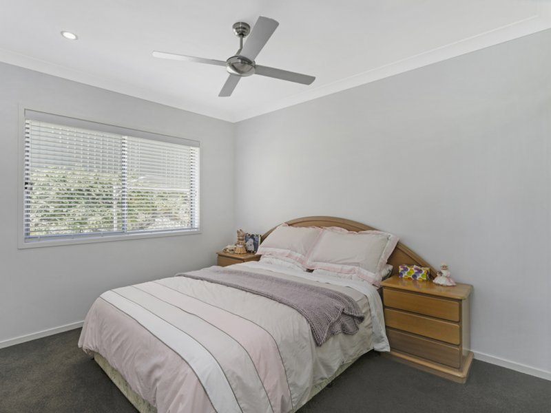 Photo - 3 Michelmore Road, Carrara QLD 4211 - Image 7