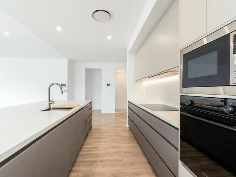 Photo - 3 Midyim Court, Banksia Beach QLD 4507 - Image 4
