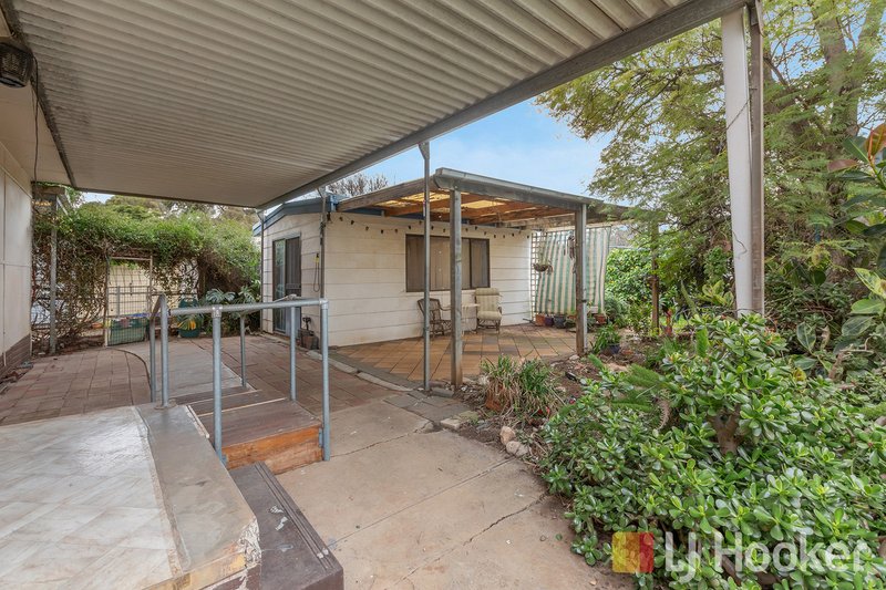 Photo - 3 Miles Street, Elizabeth Downs SA 5113 - Image 11