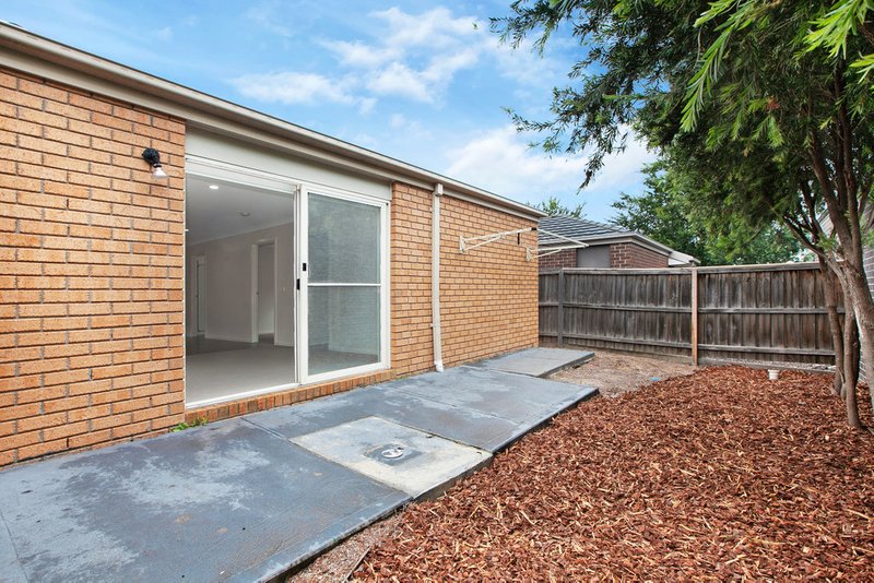 Photo - 3 Mirka Drive, Lalor VIC 3075 - Image 5